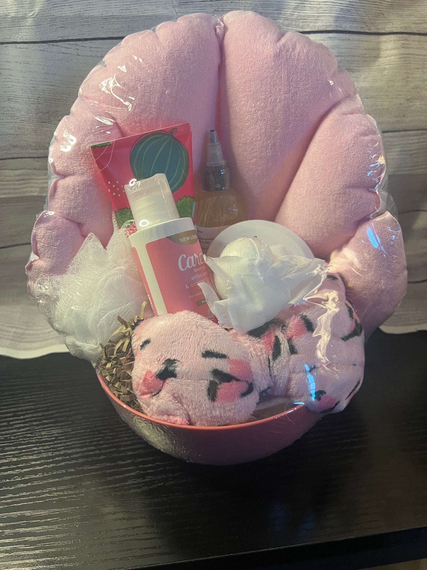 Spa Gift Pillow Basket